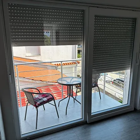 Tamaris Lägenhet Murter