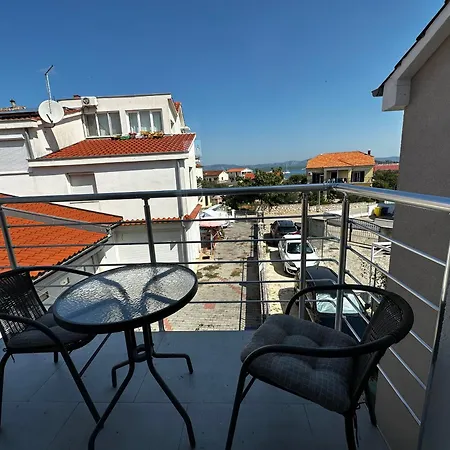 アパート Tamaris ムルテル