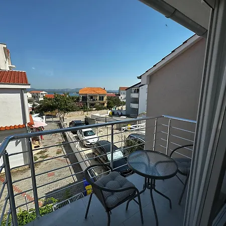 アパート Tamaris ムルテル