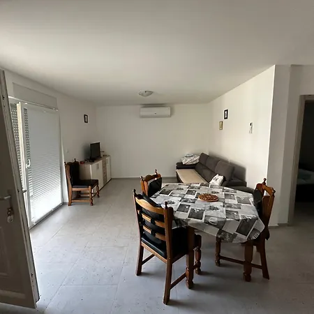 Tamaris アパート ムルテル