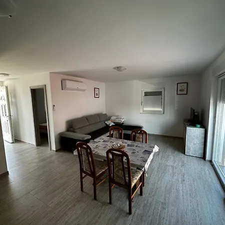 Διαμέρισμα Tamaris *